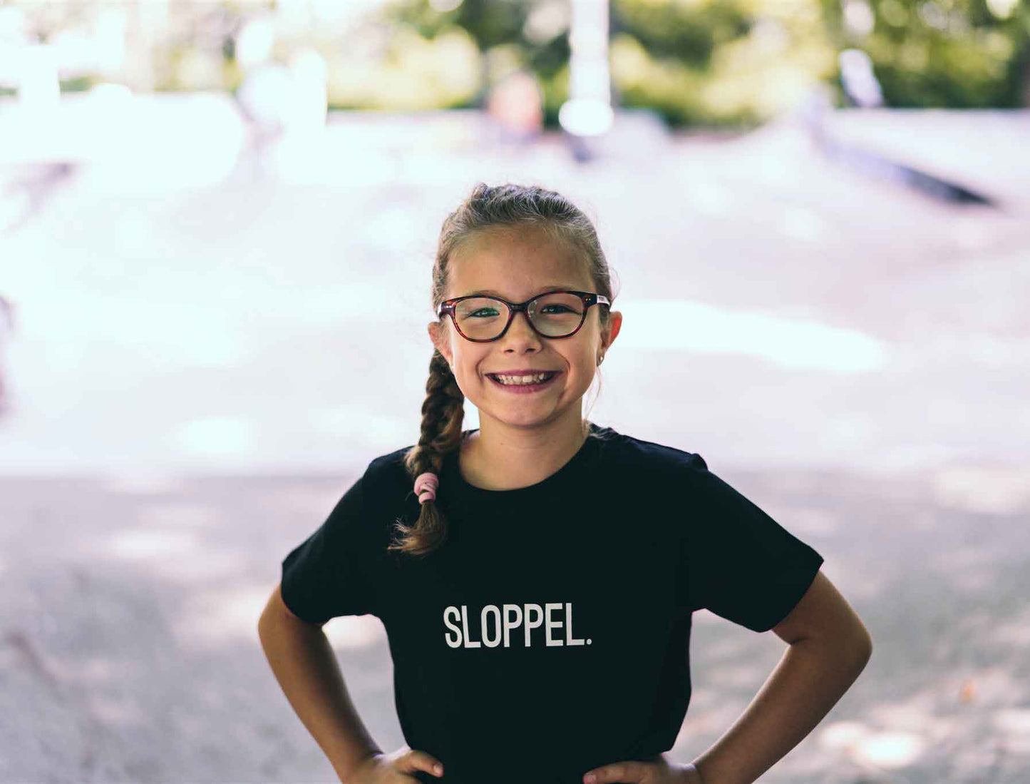 SLOPPEL. Zwarte T-shirt voor kinderen