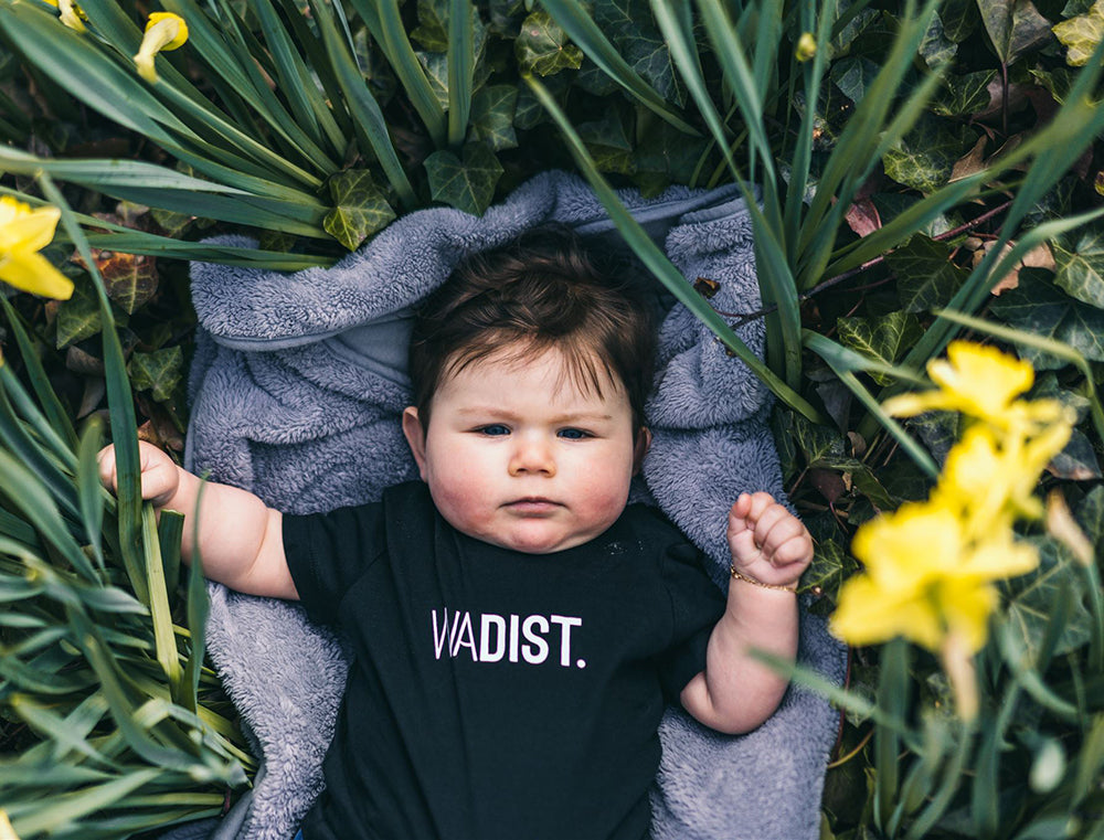Zwarte baby T-shirt met opdruk WADIST.
