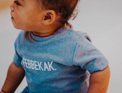 Jongen met baby T-shirt met opdruk FEBBEKAK.