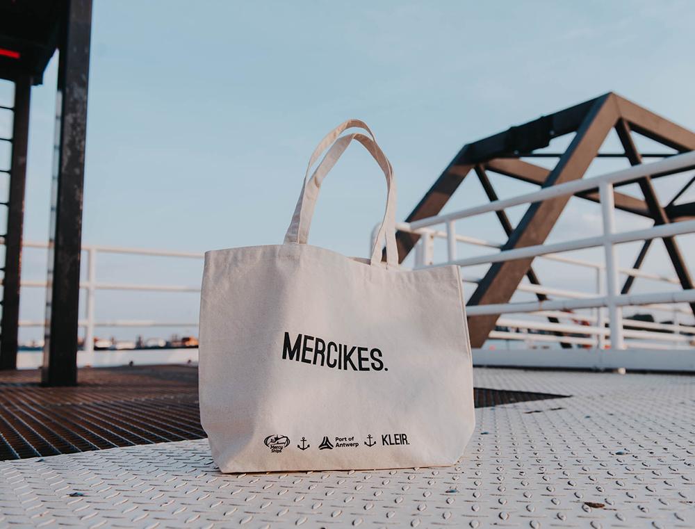 Totebag met opdruk MERCIKES.