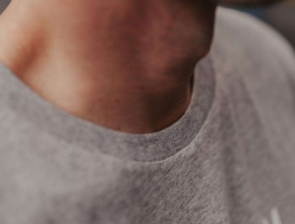 DOEDISKALM. grijze T-shirt volwassenen