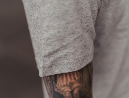 DOEDISKALM. grijze T-shirt volwassenen