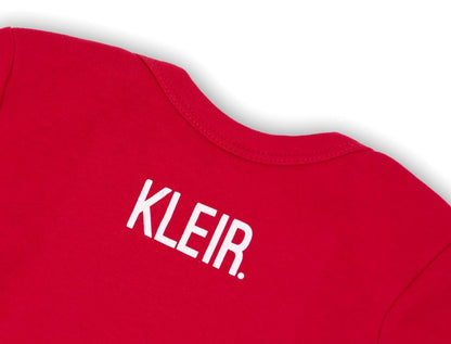 KADEE. rood rompertje voor baby's met KLEIR. op de achterkant