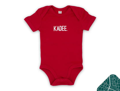 KADEE. rood rompertje voor baby's van KLEIR.