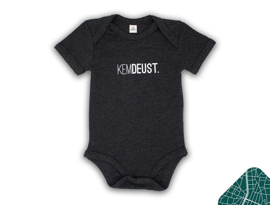 KEMDEUST. Baby body donkergrijs voorkant